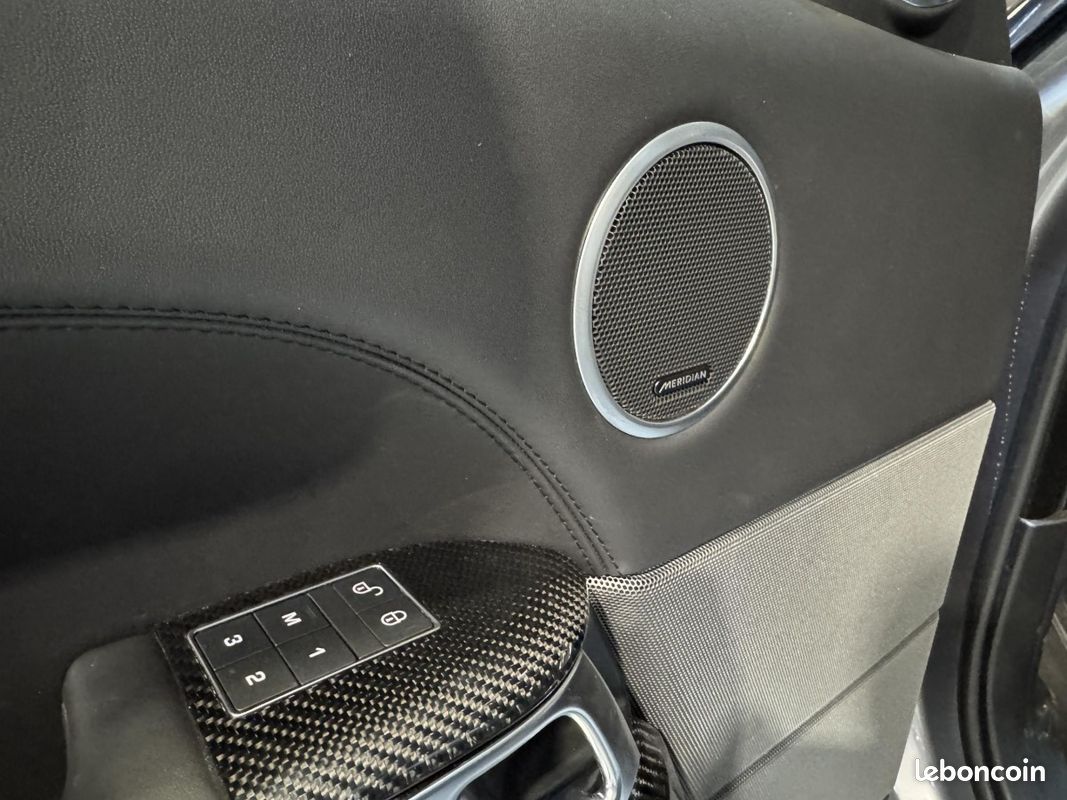 Land Rover Range Rover Sport (2) V8 5.0 575ch SVR Toit Ouvrant CARBONE Phase 2 (image 39)