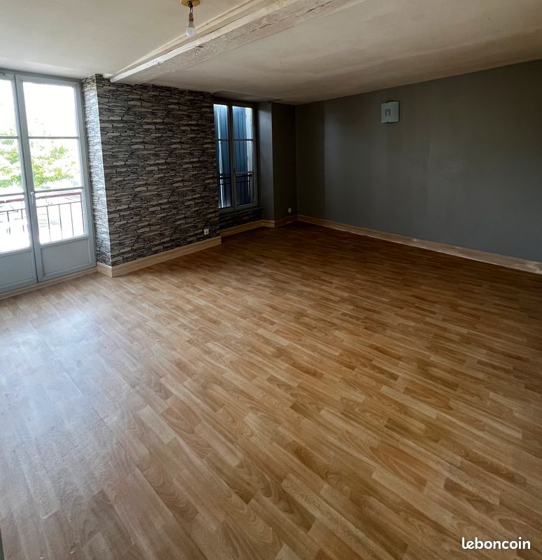Appartement 2 pièces 46 m² · à Beaumont-sur-Sarthe · 46 m² · 420 €