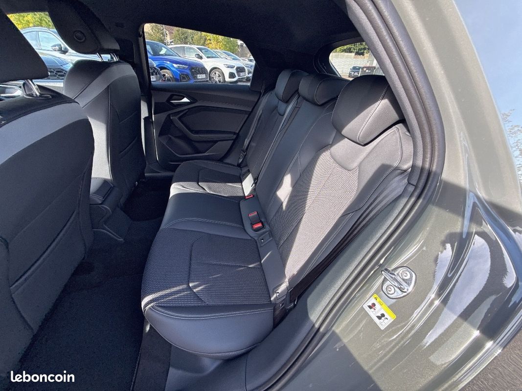 AUDI A1 Sportback 30 TFSI 116 ch S tronic 7 S Line (image 17)