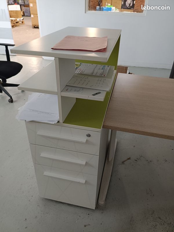 Bureau d'angle et étagère (image 2)