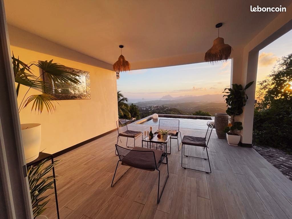 Villa Jad&den - Vue panoramique avec sa piscine (image 3)