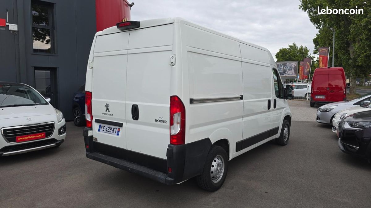 Peugeot Boxer Fourgon Surélevé 333 L2H2 Pack Clim Nav HDi 130 (image 7)