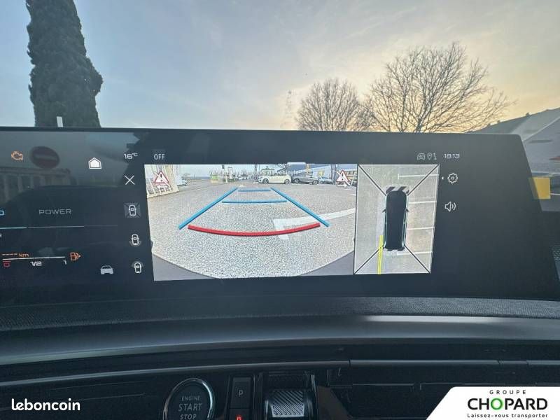 Peugeot 5008 Plug-in Hybrid 225 ch e-DCS7 GT (image 15)