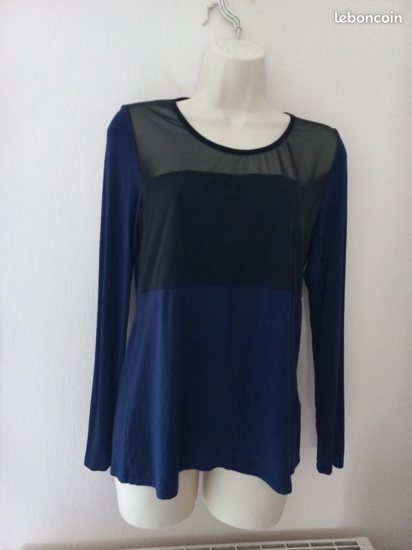 Haut bleu et noir Java (captain tortue)taille M Vêtements