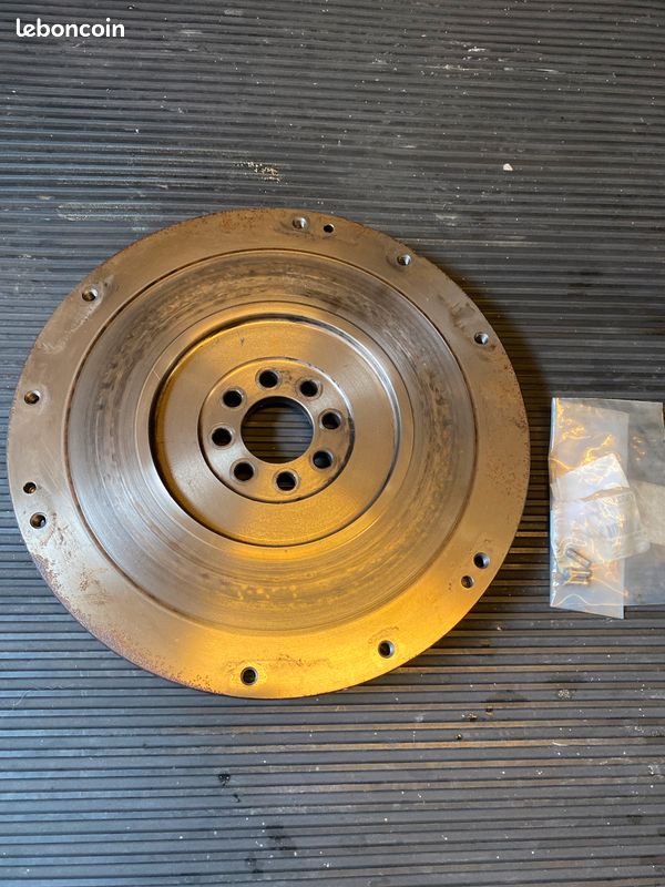 Volant moteur Nissan 200sx s14 (image 1)