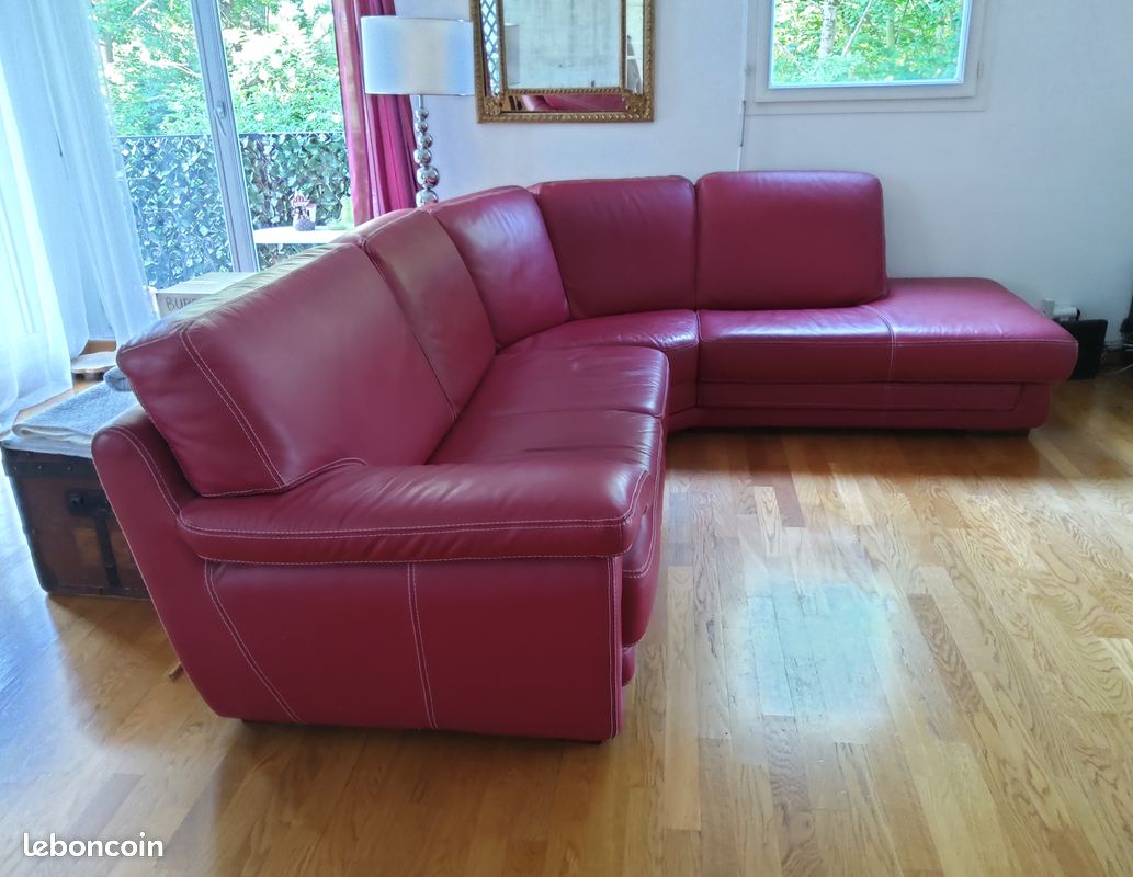 Beau canapé d'angle en cuir rouge (image 2)