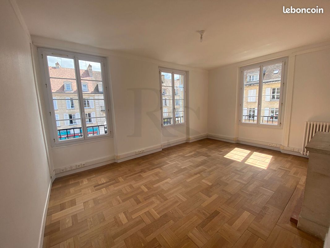 Appartement 3 pièces 80 m² · à Falaise · 80 m² · 650 €/mois