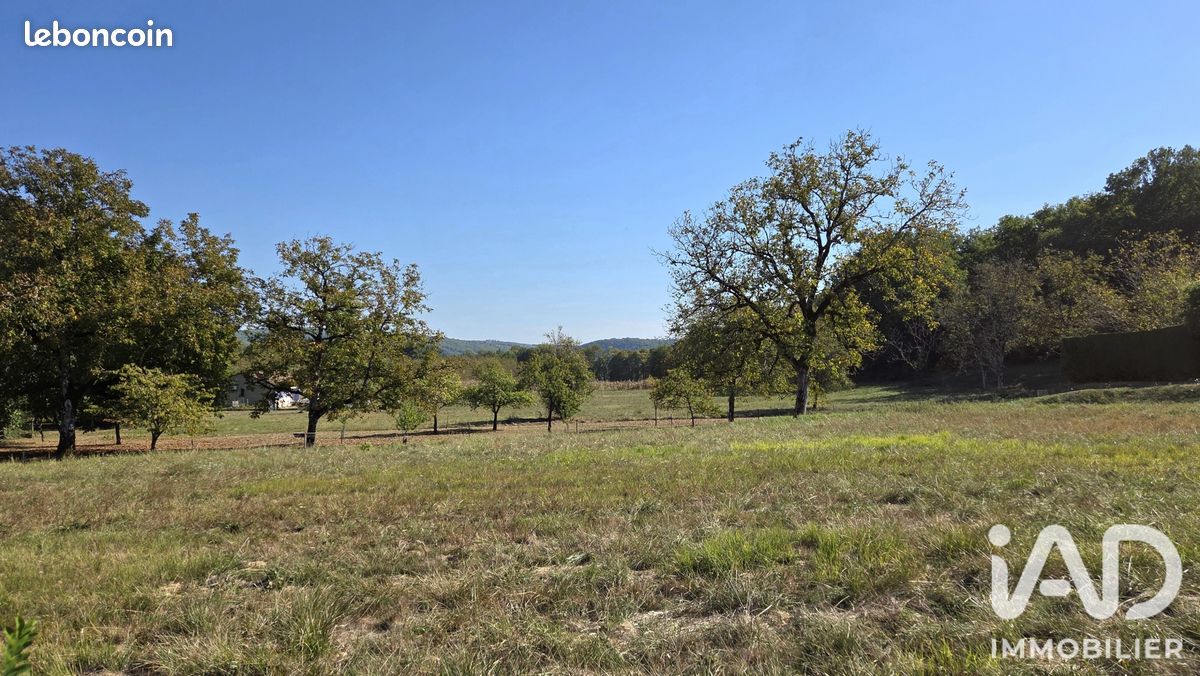 Terrain 1700 m² · à Lanzac · 1 700 m² · 35 000 €