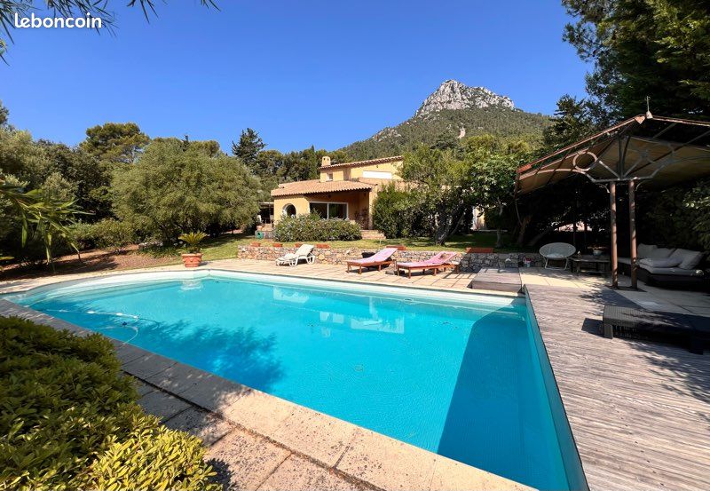 Maison 6 pièces 215 m² · à La Valette-du-Var · 215 m² · 1 150 000 €