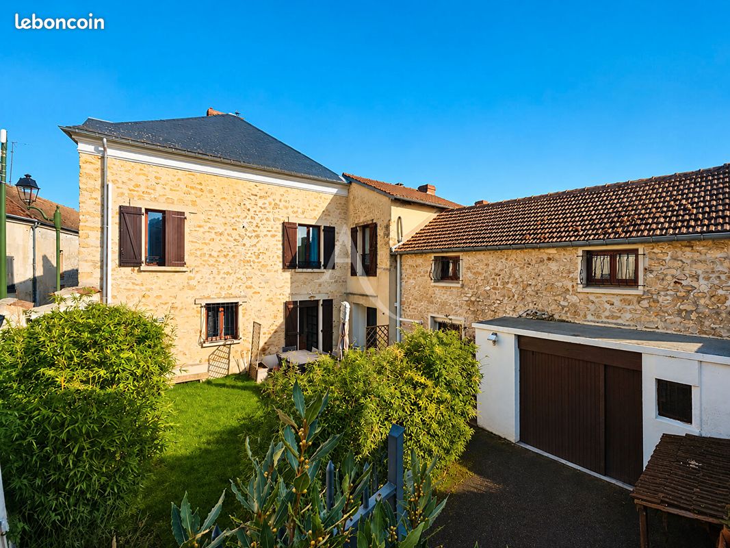 Maison 6 pièces 142 m² · à Oinville-sur-Montcient · 142 m² · 299 000 €