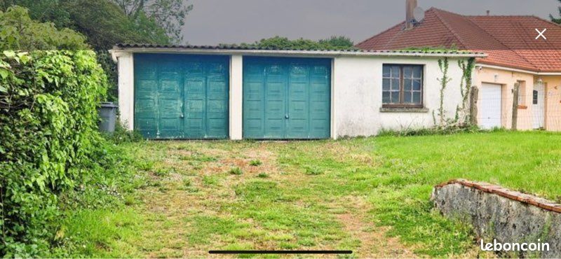 Garage Double sur terrain clos à Blargies 60220 · 23 000 €