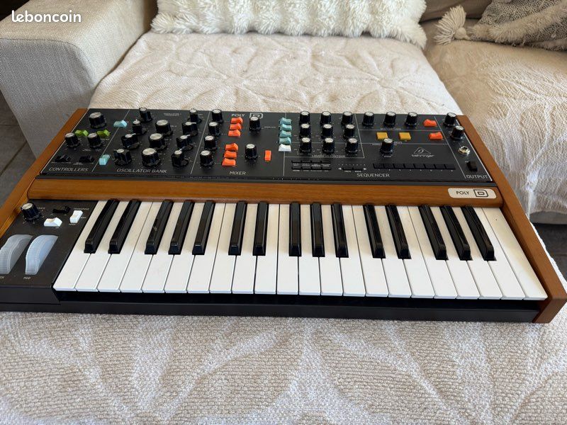 Behringer Poly D – synthétiseur analogique 37 touches – parfait état (image 5)