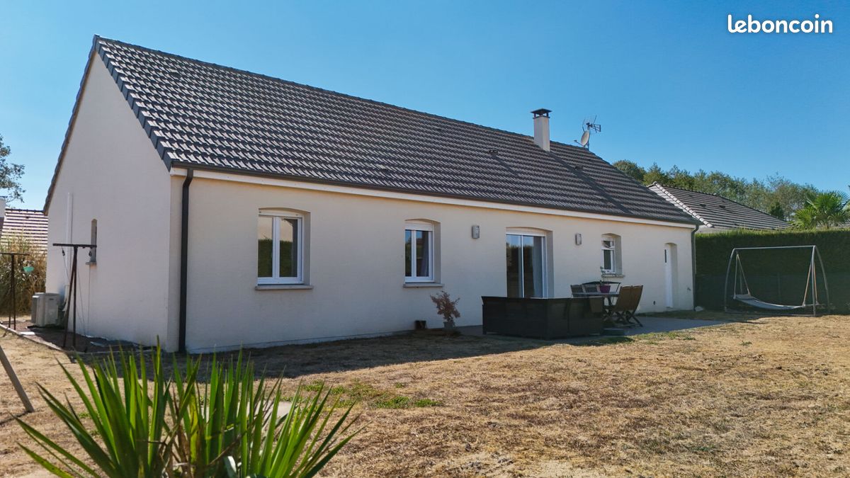 Maison 5 pièces 104 m² · à Villeneuve-sur-Allier · 104 m² · 182 500 €