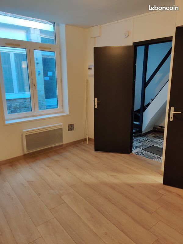 Appartement 1 pièce 18 m² · à Valenciennes · 18 m² · 350 €