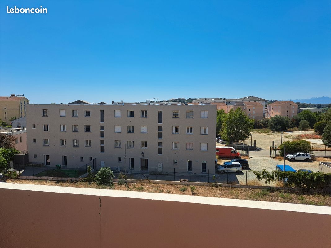 Appartement 3 pièces 67 m² · à Aléria · 67 m² · 700 €/mois