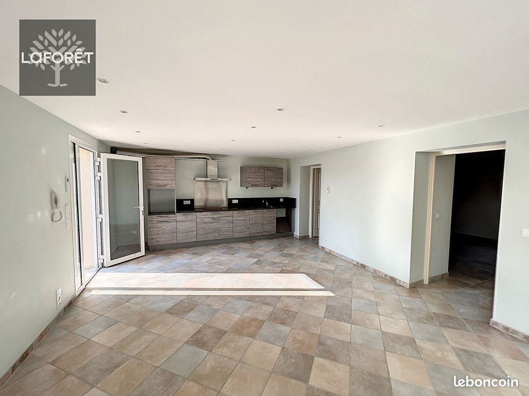 Maison 3 pièces 87 m² · à Salon-de-Provence · 87 m² · 1 307 €/mois