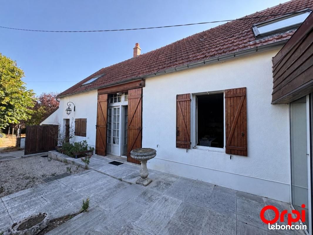 Maison 3 pièces 97 m² · à Neuilly-en-Dun · 97 m² · 93 000 €