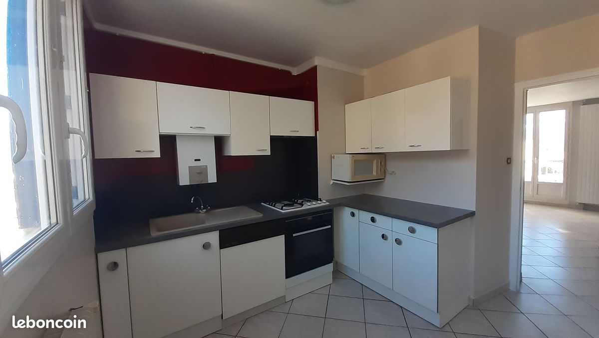 Appartement 3 pièces 57 m² · à Fontaine · 57 m² · 80 000 €