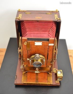 Chambre Photographique Ancienne Sanderson - 12x13 Cm - Soufflet Rouge - Coffret Cuir