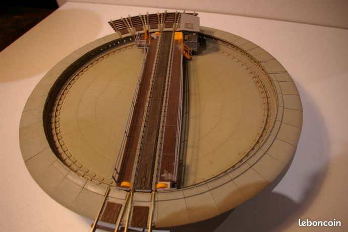 Pont Tournant Motorisé Roco 42615 Pour Train Miniature Voie HO - 1/87