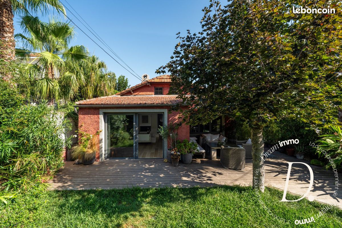 Maison 3 pièces 75 m² · à Toulon · 75 m² · 560 000 €