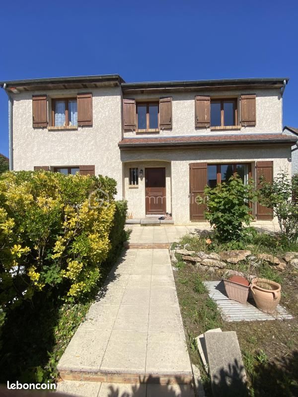 Maison 6 pièces 180 m² · à Cerny · 180 m² · 352 000 €