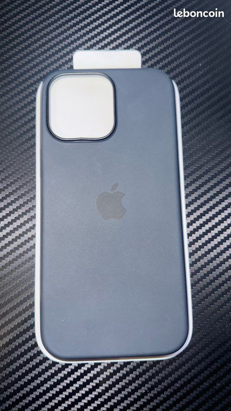 Coque en silicone MagSafe iPhone 16 pro Max (image 1)