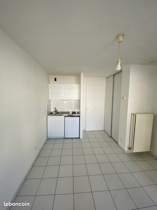 Appartement 1 pièce 16 m² · à Angers · 16 m² · 490 €