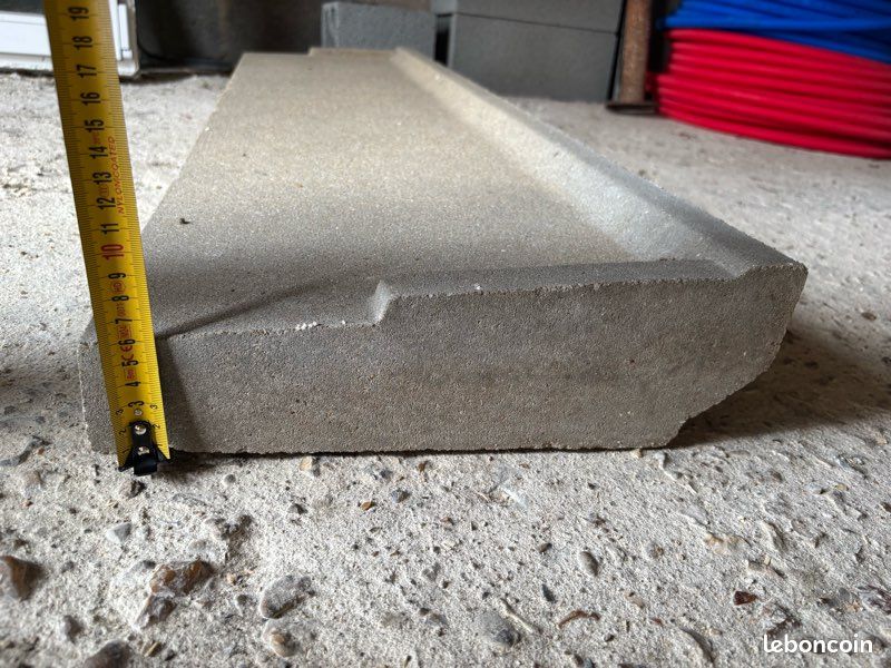 Appuie de fenêtre en béton (image 1)