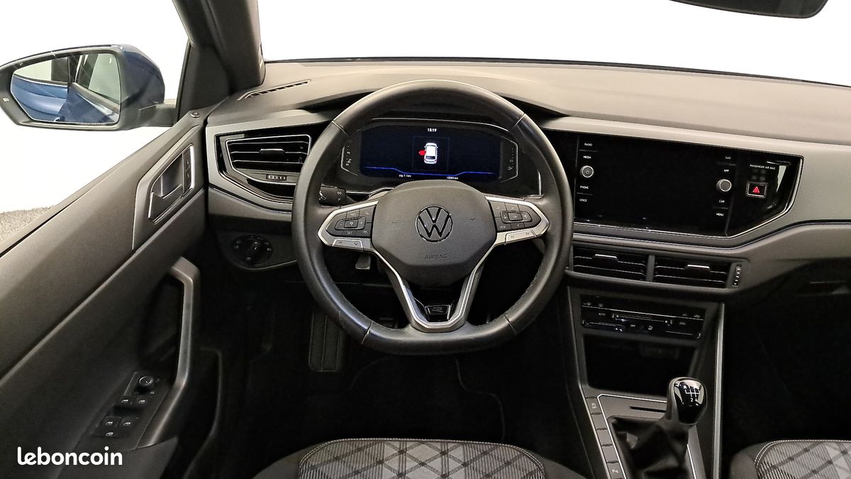 VOLKSWAGEN Polo 1.0 TSI 95 S&S BVM5 R-Line (image 15)
