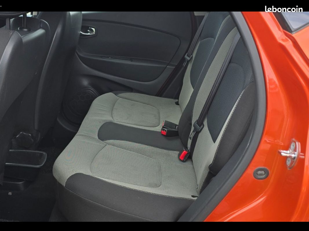 RENAULT CAPTUR dCi 90 Energy SS eco² Intens (image 13)