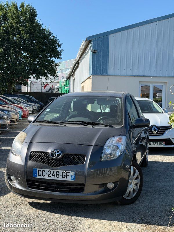 TOYOTA Yaris Luna 1.4 D-4D 90ch MOTEUR A CHAINE (image 1)
