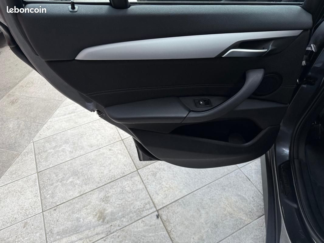 BMW X1 F48 LCI sDrive 18i 140 ch Business Design (image 20)