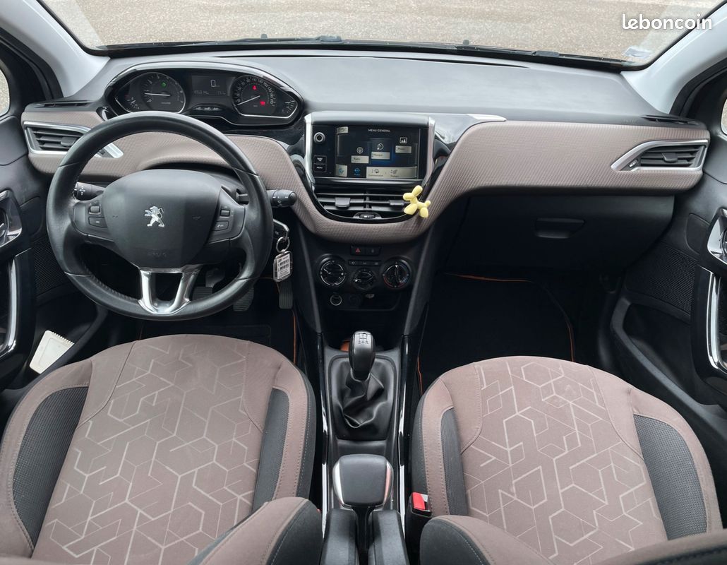 PEUGEOT 2008 1.2 80CV ACCESS (SUIVI COMPLEt) (image 22)