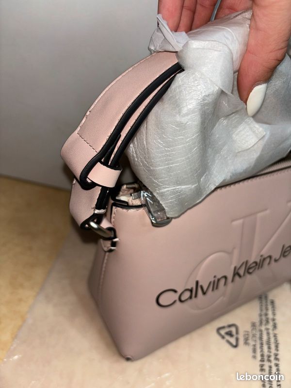 Sac Calvin Klein rose neuf (image 4)