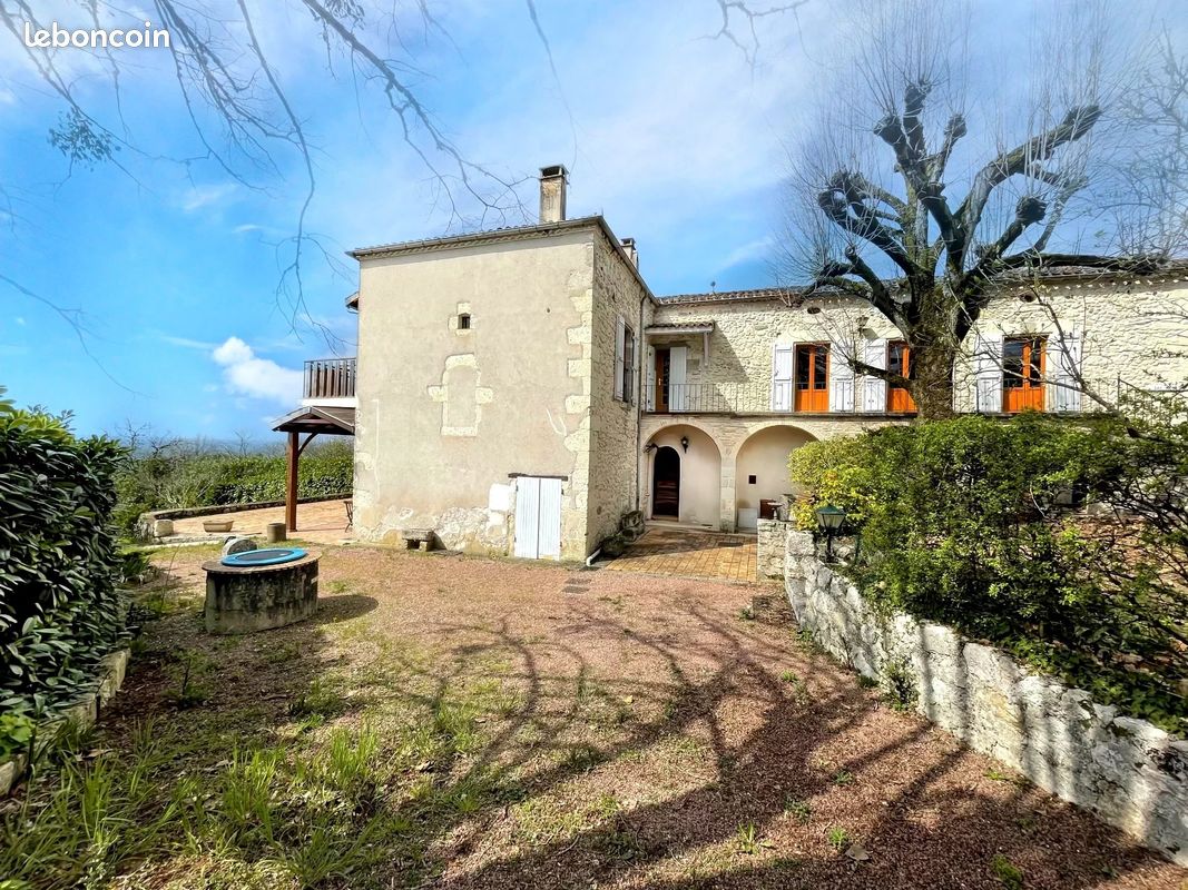 Maison 7 pièces 227 m² · à Xaintrailles · 227 m² · 249 900 €