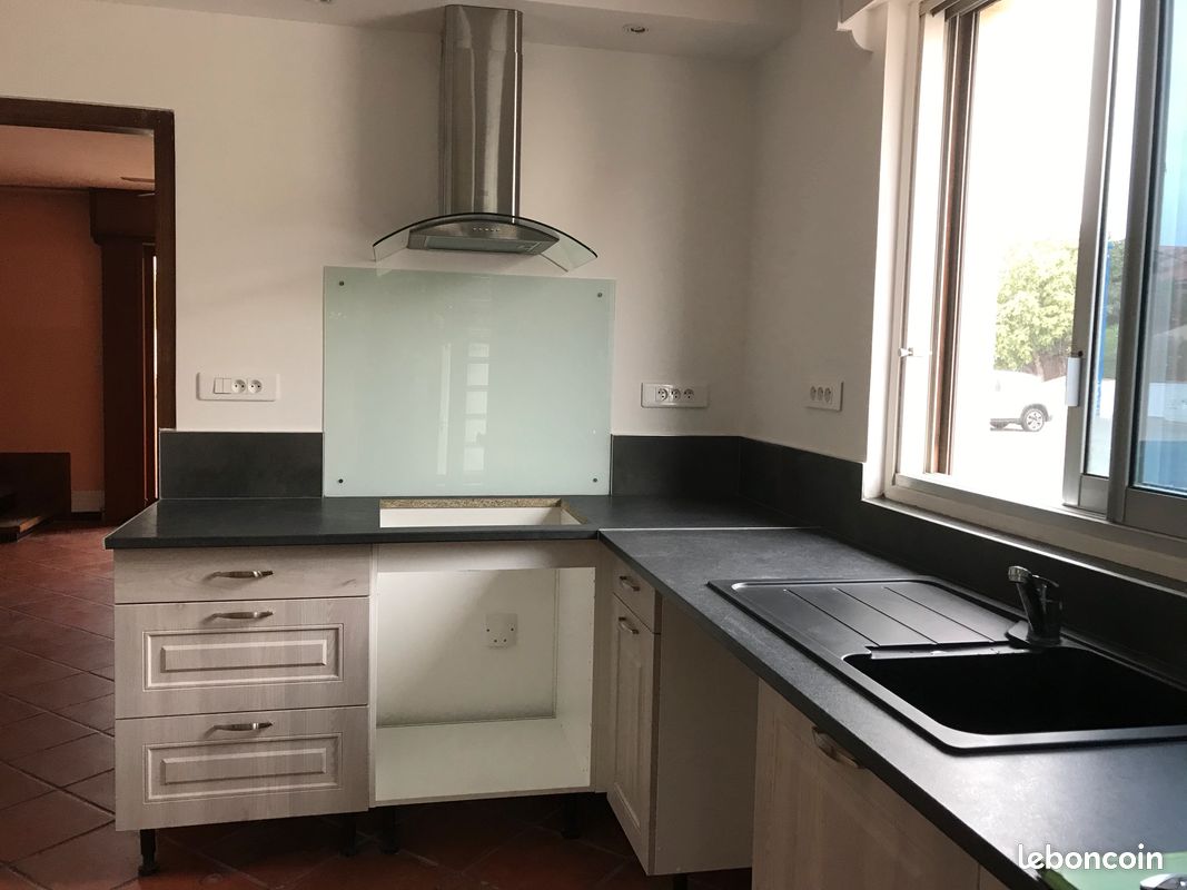 Maison 4 pièces 78 m² · à Sainte-Marie-la-Mer · 78 m² · 1 069 €/mois