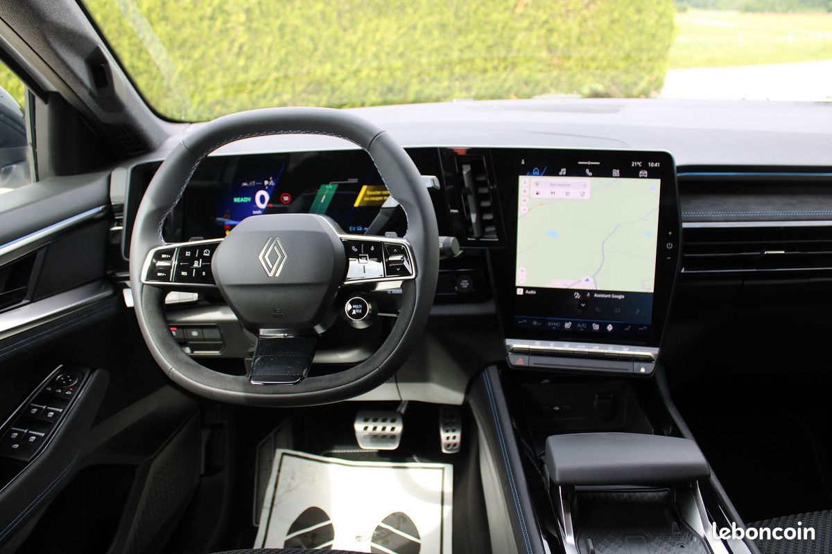 Renault AUSTRAL II 200 CV HYBRIDE ESPRIT ALPINE GPS 3D CAMÉRA 360° USB JA 20 RE I-COKPIT BOITE AUTO (image 11)