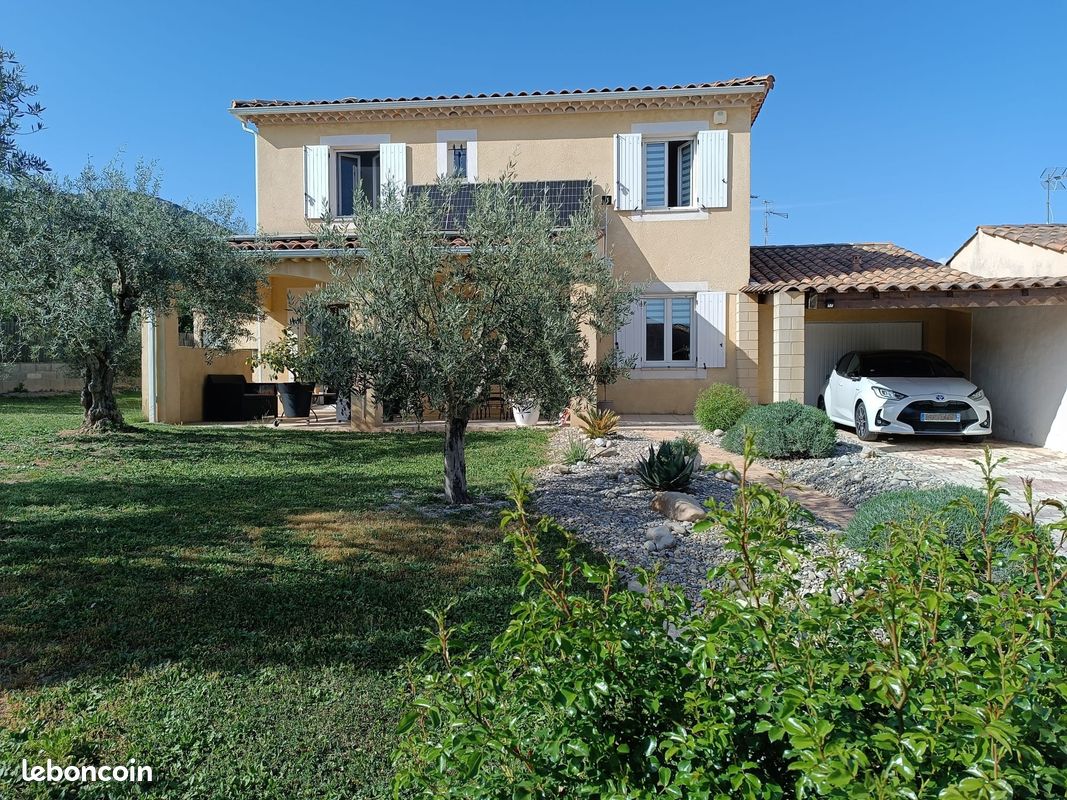 Maison 5 pièces 110 m² · à Volx · 110 m² · 345 000 €