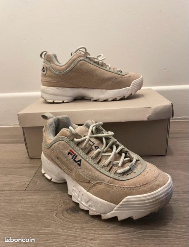 Baskets Fila disruptor beiges 37 Chaussures