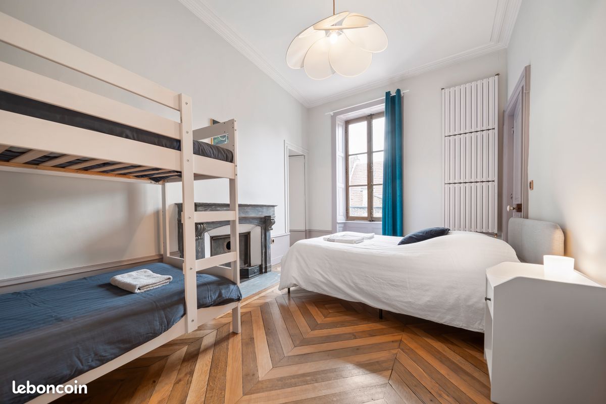 Appartement a louer lons-le-saunier - 4 pièce(s) - 104 m2 - Surfyn