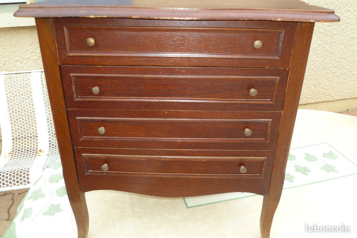 Meuble en bois travailleuse de couture (image 1)
