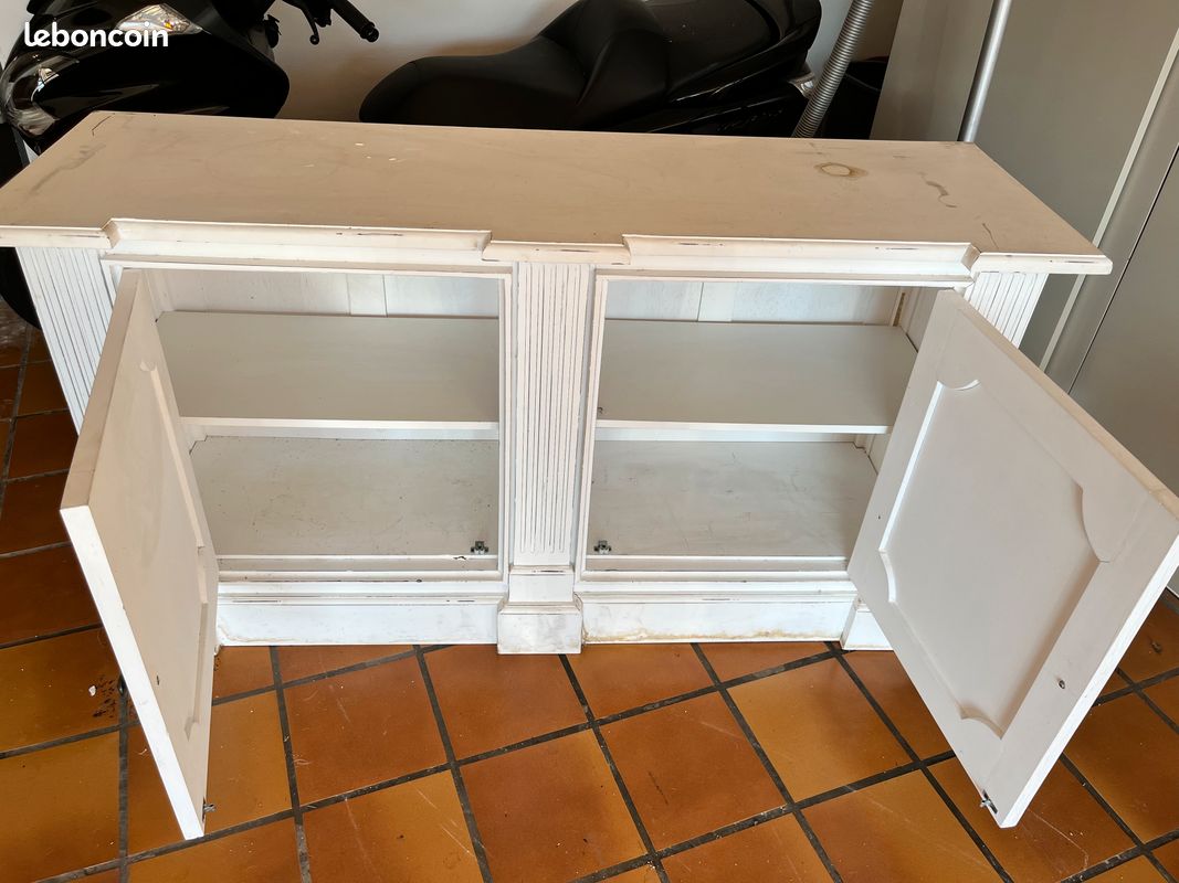 Meuble en bois massif (image 2)