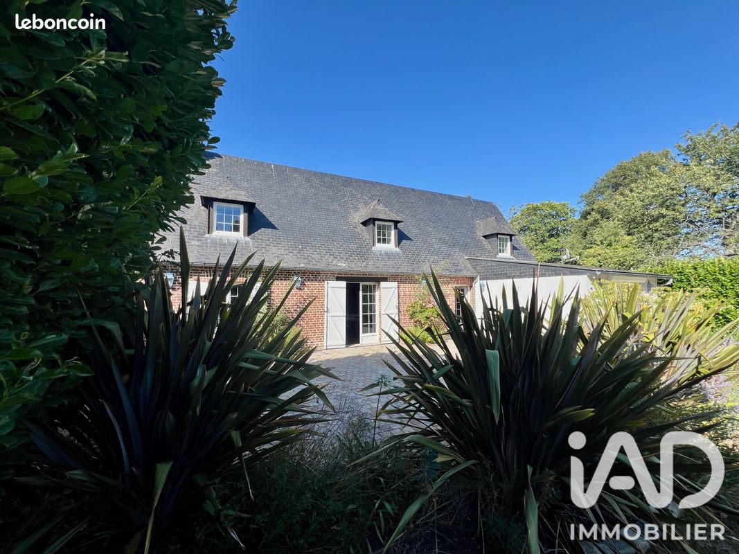 Maison 7 pièces 193 m² · à Néville · 193 m² · 319 000 €