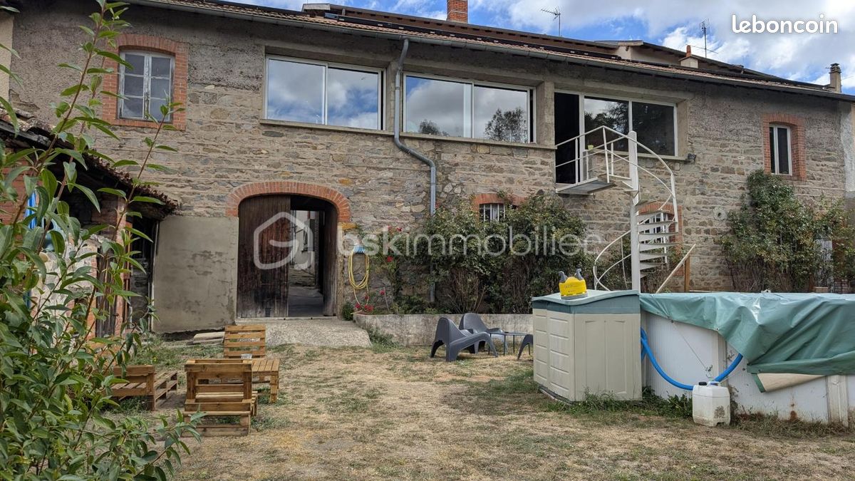 Maison 5 pièces 158 m² · à Saint-Genis-l'Argentière · 158 m² · 290 000 €