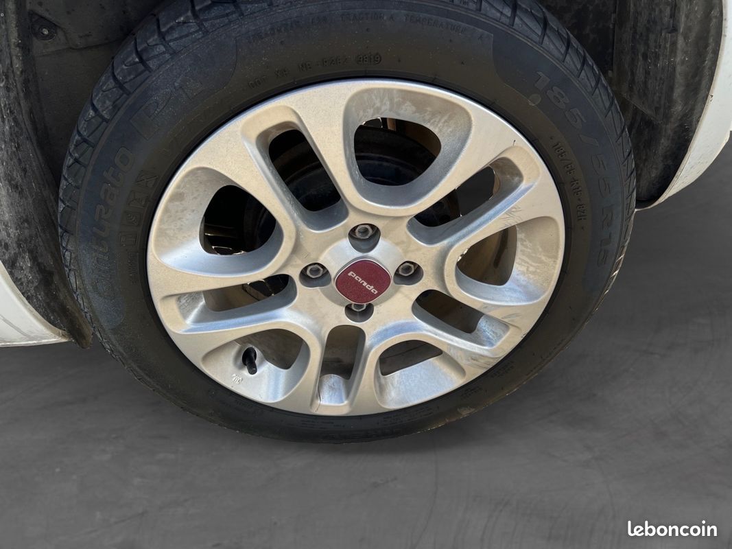 FIAT PANDA Lounge 1.2 8V 69 ch (image 15)