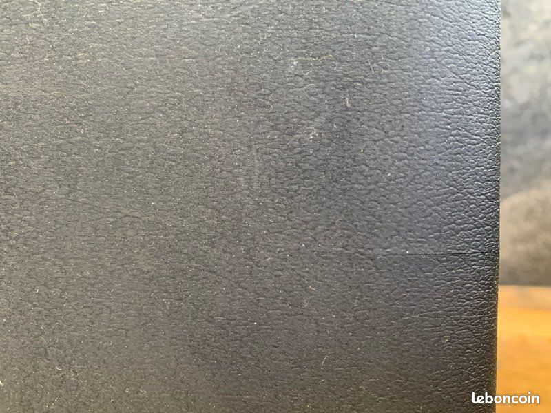 R18 tableau de bord noir (image 3)