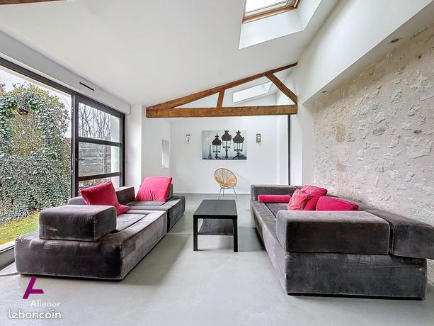 Maison 7 pièces 240 m²