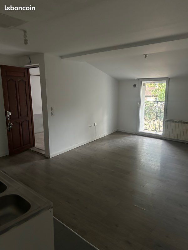 Appartement 5 pièces 74 m² · à Rive-de-Gier · 74 m² · 570 €/mois
