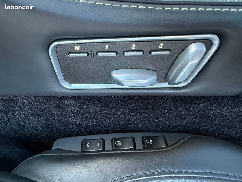 Aston martin VIRAGE V12 6.0 TOUCHTRONIC2 (image 24)